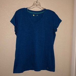 Xersion workout shirt